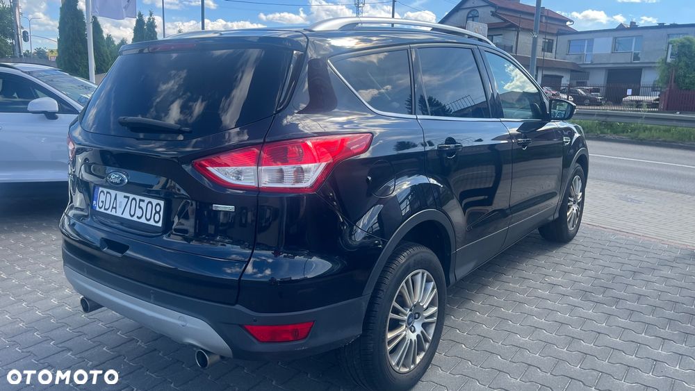 Ford Kuga 1.6 EcoBoost 2x4 Titanium - 4