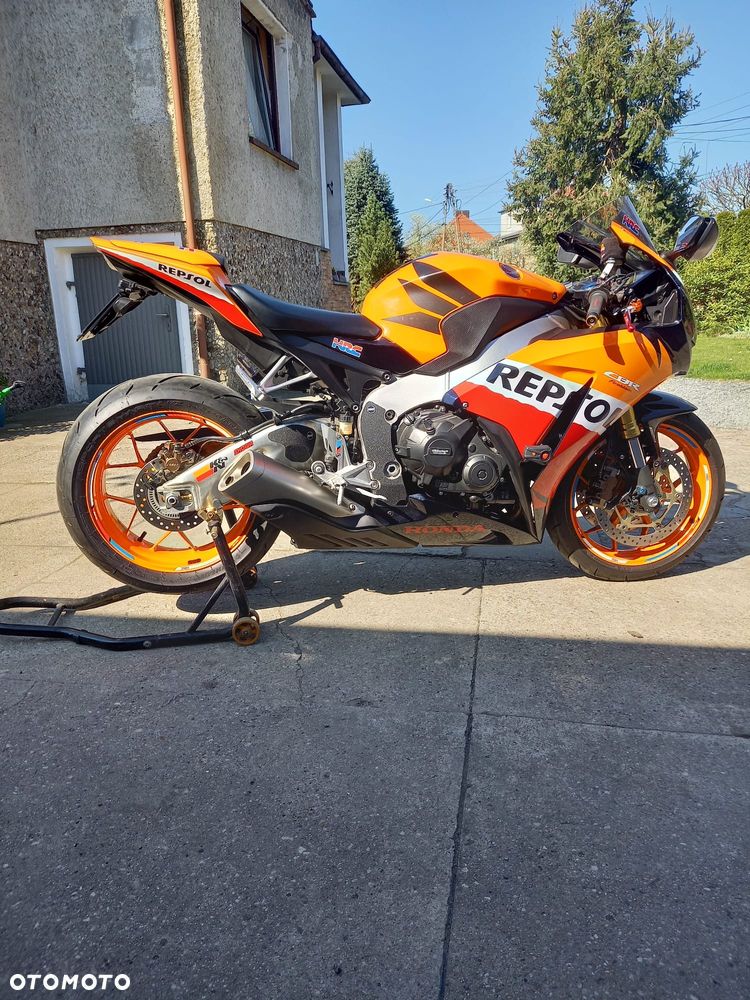 Honda CBR - 17