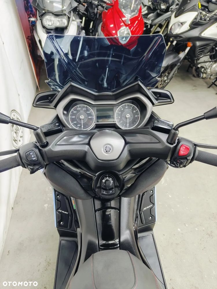 Yamaha X-max - 11