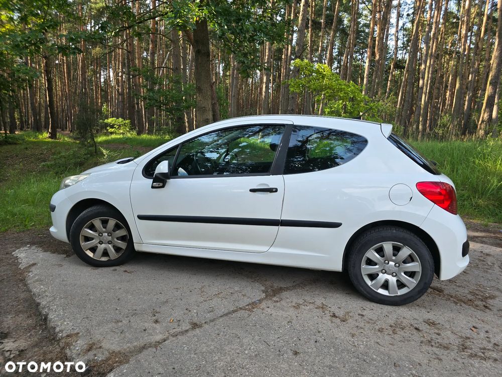 Peugeot 207 - 7
