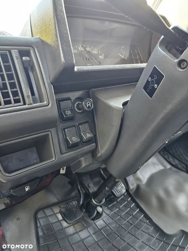 Mazda E2200 - 21