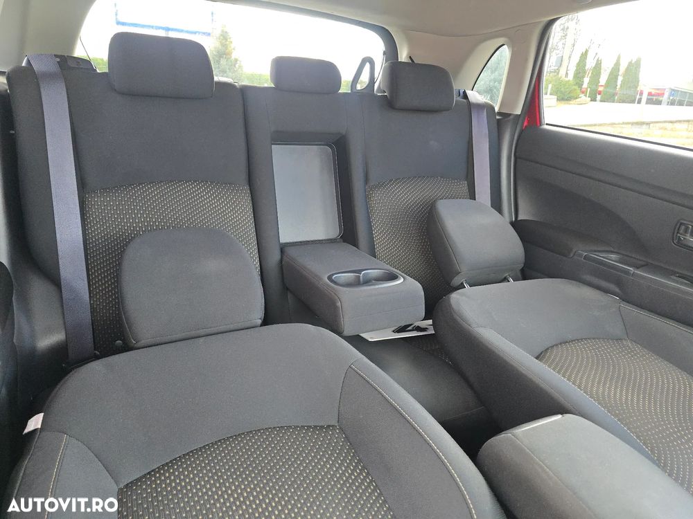 Mitsubishi ASX 1.8 DI-D 4WD Diamant Edition - 11