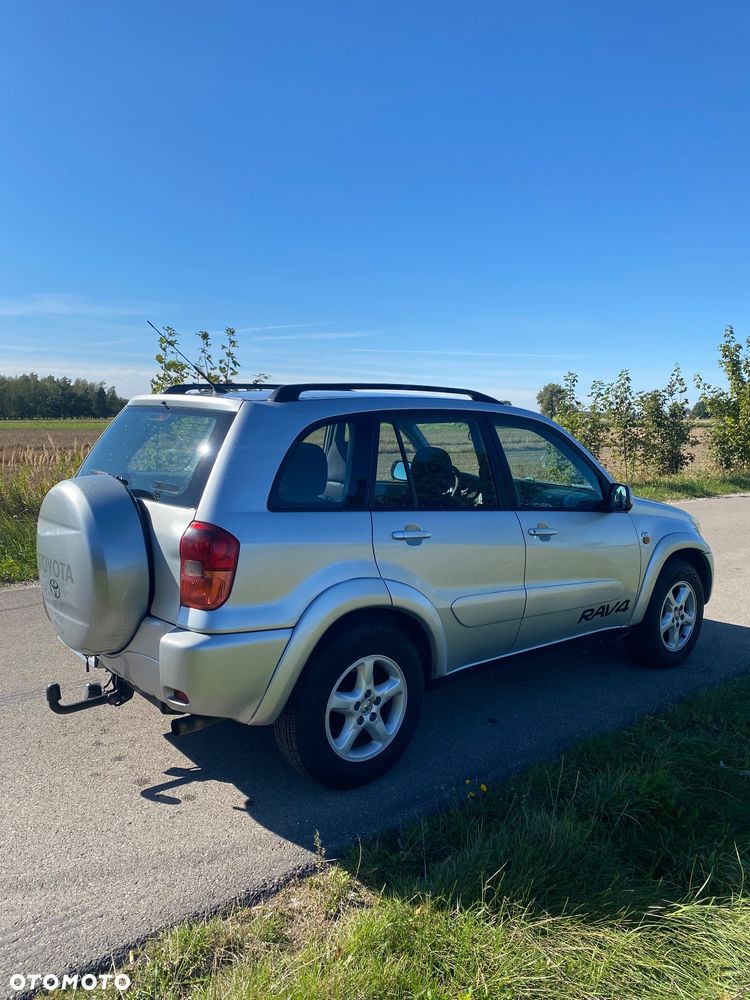 Toyota RAV4 2.0 D-4D 4x4 - 3