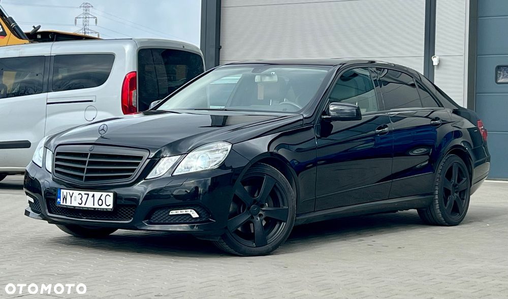 Mercedes-Benz Klasa E 250 CDI 4-Matic BlueEff Avantgarde - 1