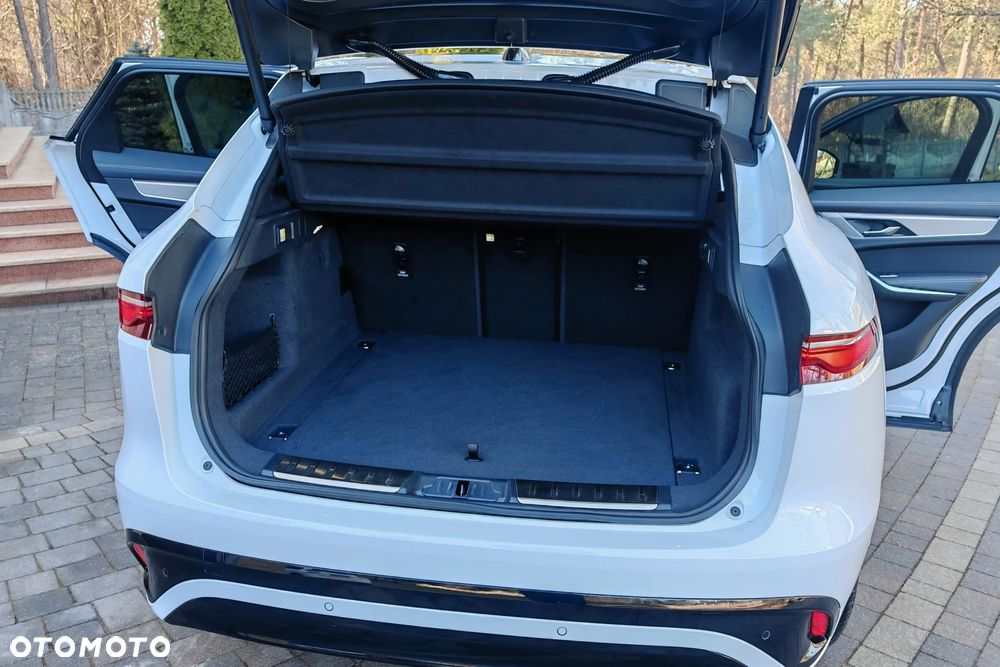 Jaguar F-Pace D200 AWD R-Dynamic SE 90th Anniversary Edition - 12