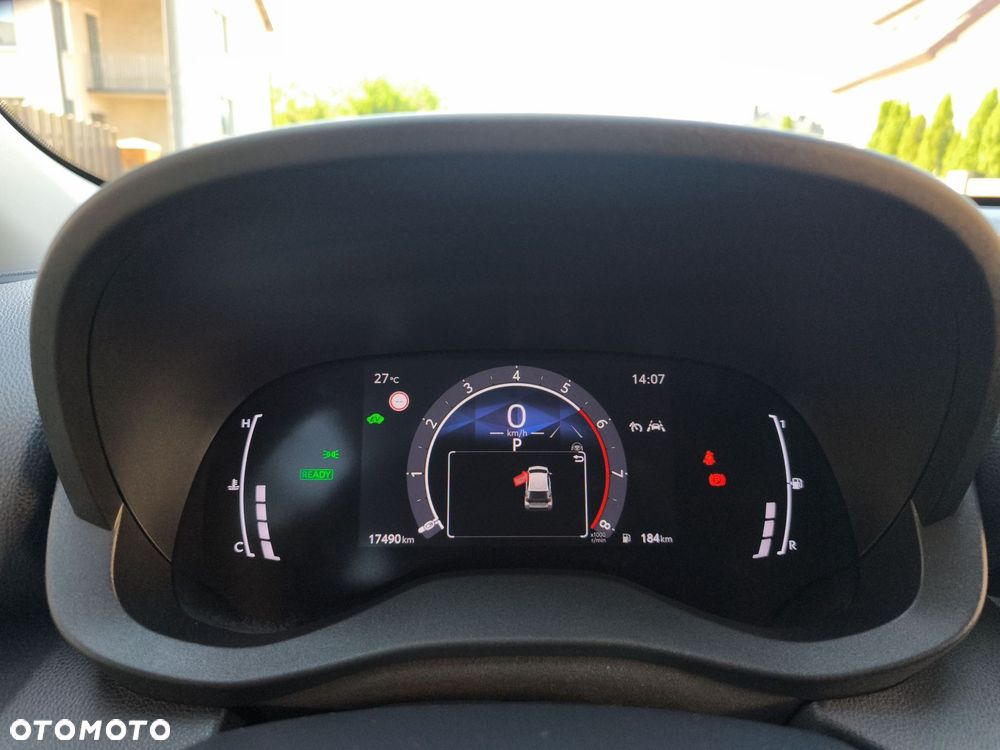 Toyota Yaris Hybrid 1.5 Style - 17