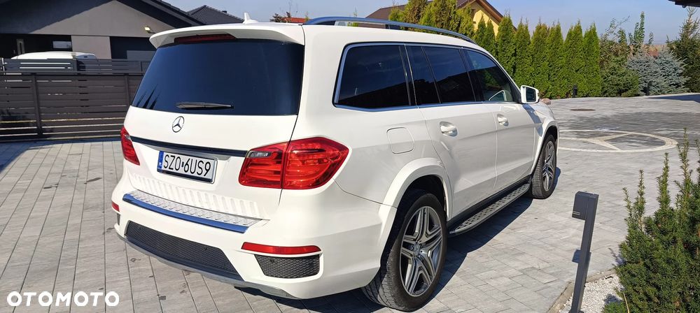 Mercedes-Benz GL 350 BlueTEC 4Matic 7G-TRONIC - 7