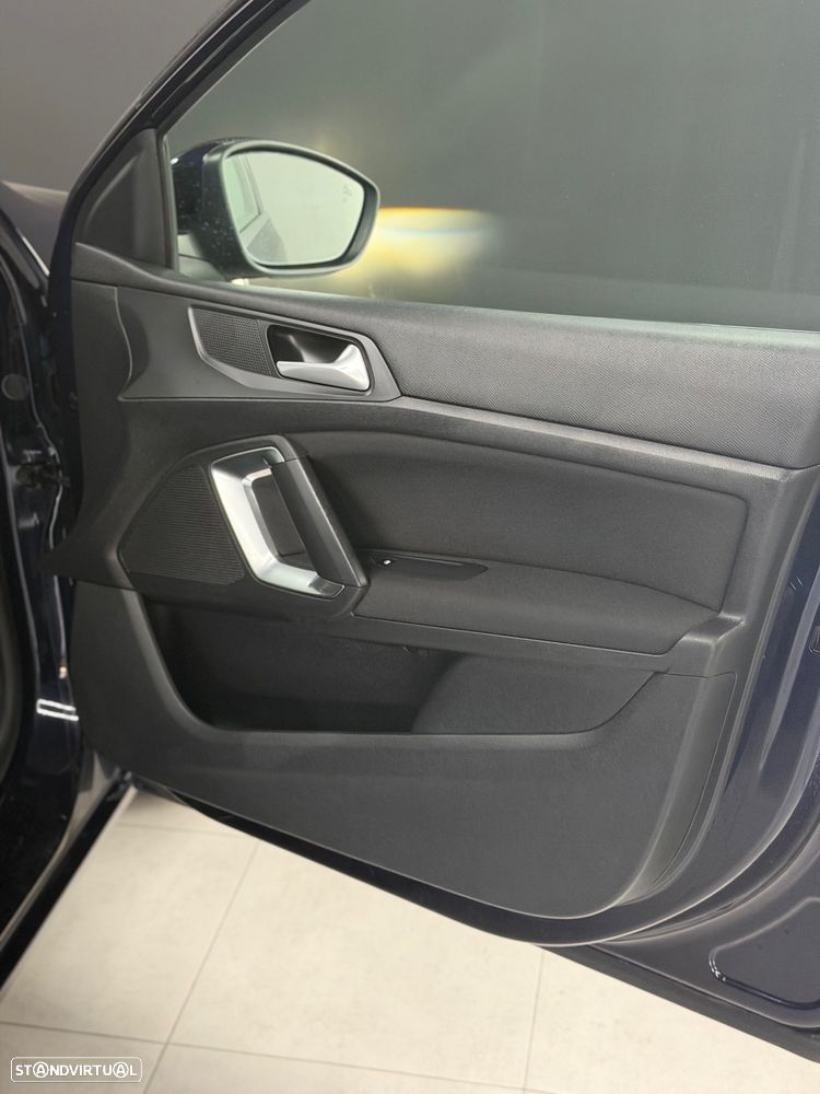 Peugeot 308 1.2 PureTech Business Line - 35