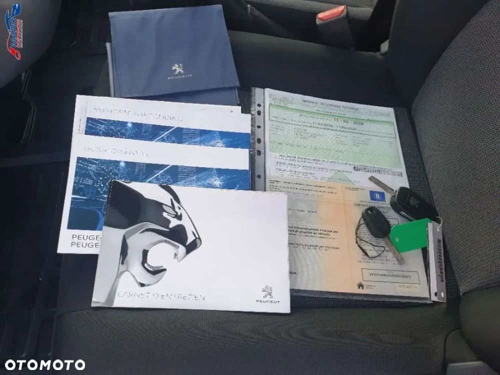Peugeot EXPERT LONG 6 OSÓB MAŁY PRZEBIEG Z POTWIERDZENIEM - 25