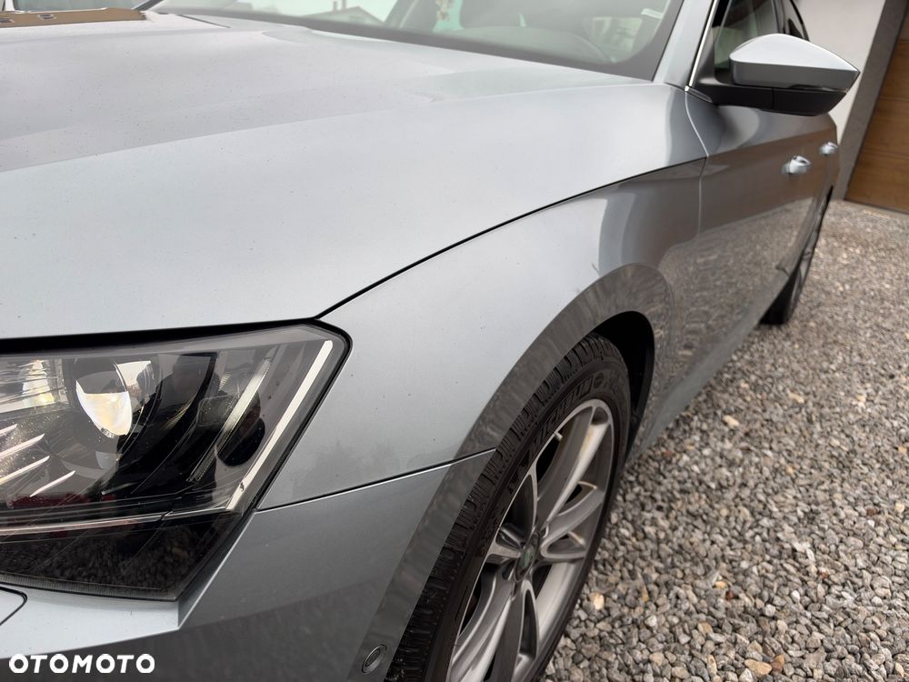 Skoda Superb 2.0 TDI DSG L&K - 31