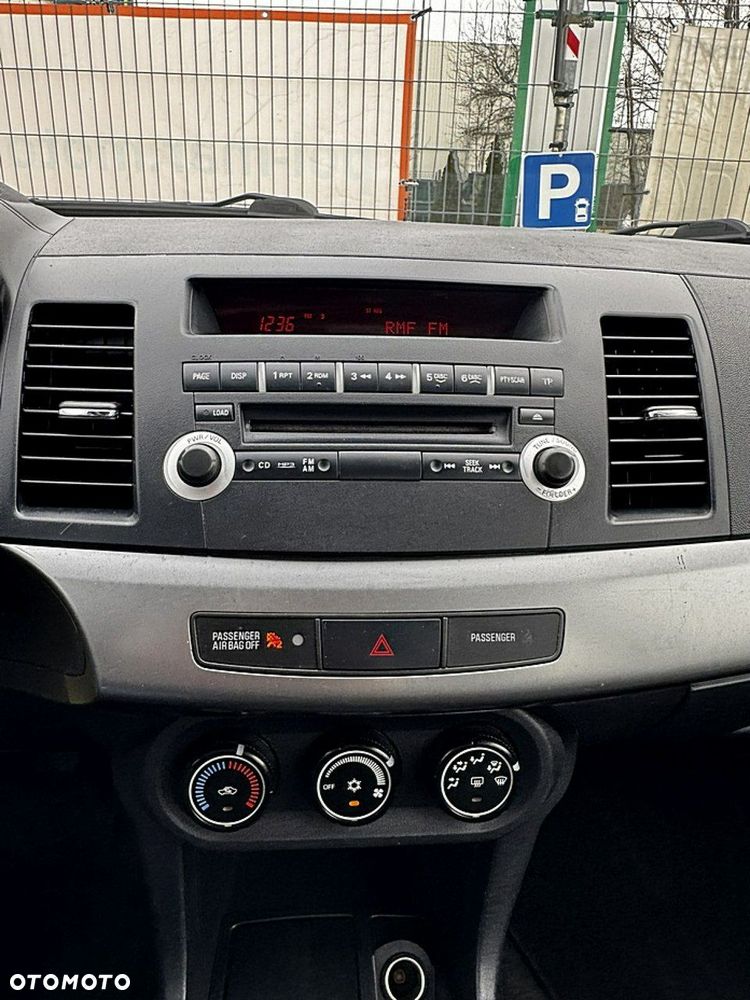 Mitsubishi Lancer - 18