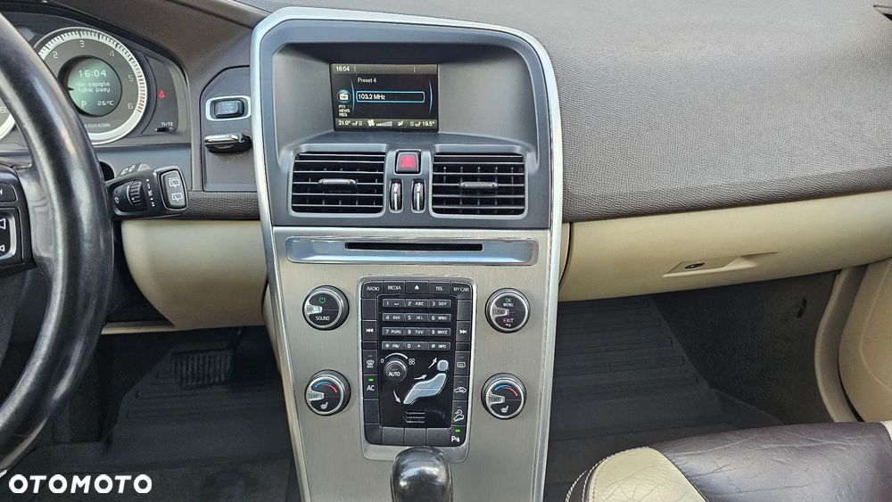 Volvo XC 60 D5 AWD Summum - 9