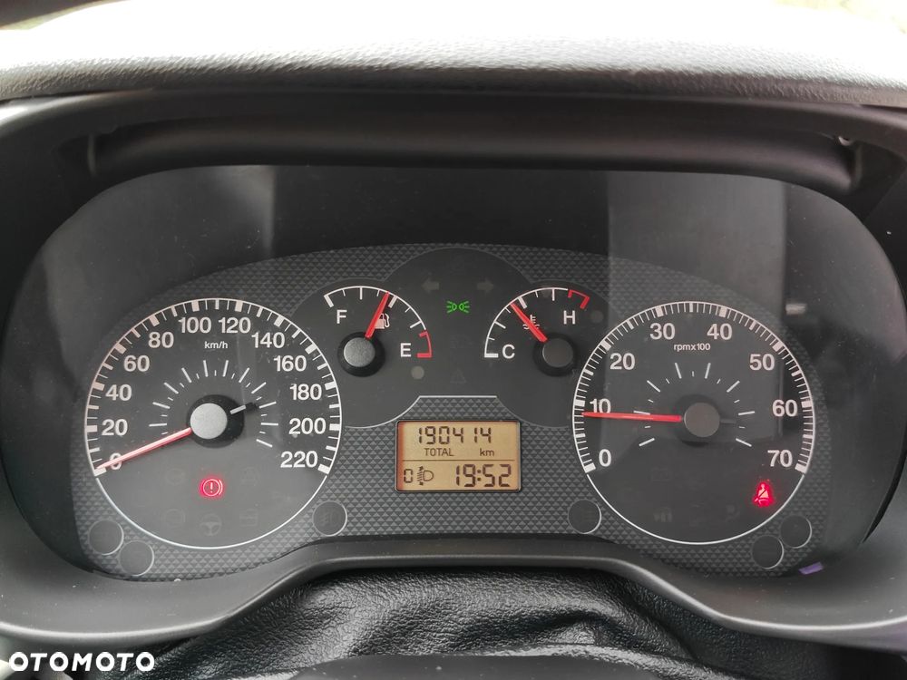 Fiat Grande Punto 1.4 8V Feel - 24