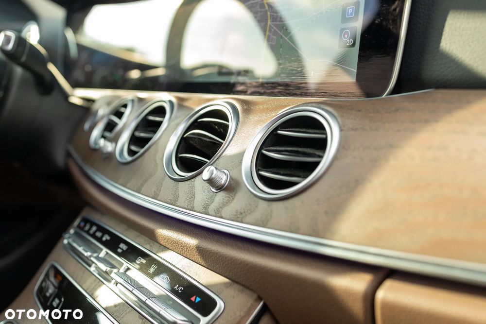 Mercedes-Benz Klasa E 350e 9G-TRONIC Avantgarde - 8