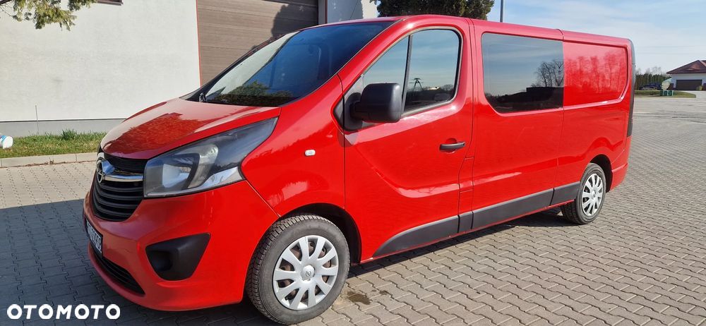 Opel Vivaro - 1