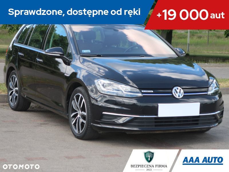Volkswagen Golf - 1
