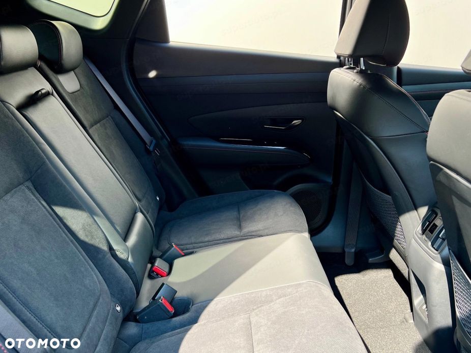 Hyundai Tucson 1.6 T-GDi HEV N-Line 2WD - 17