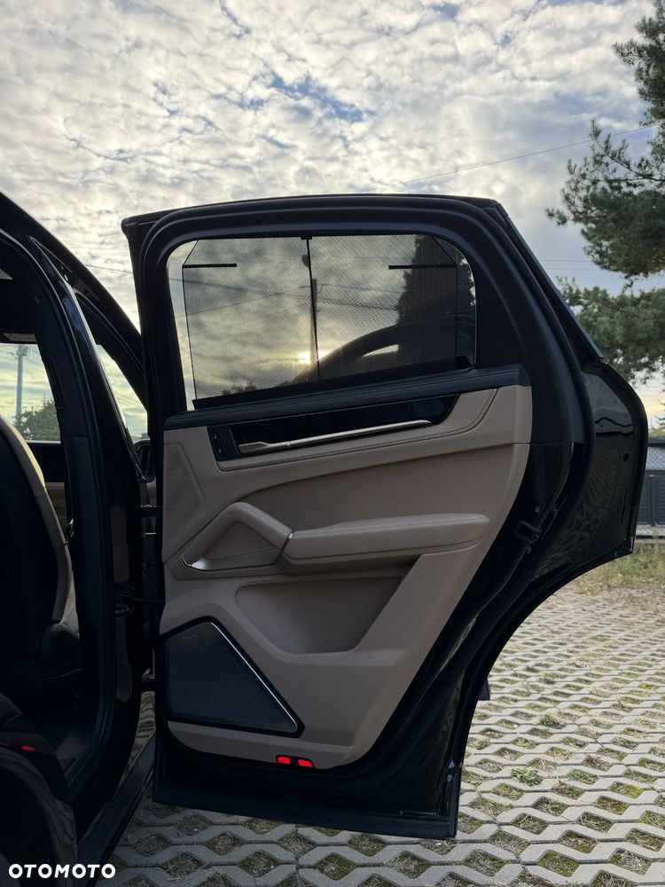 Porsche Cayenne E-Hybrid PHEV - 21
