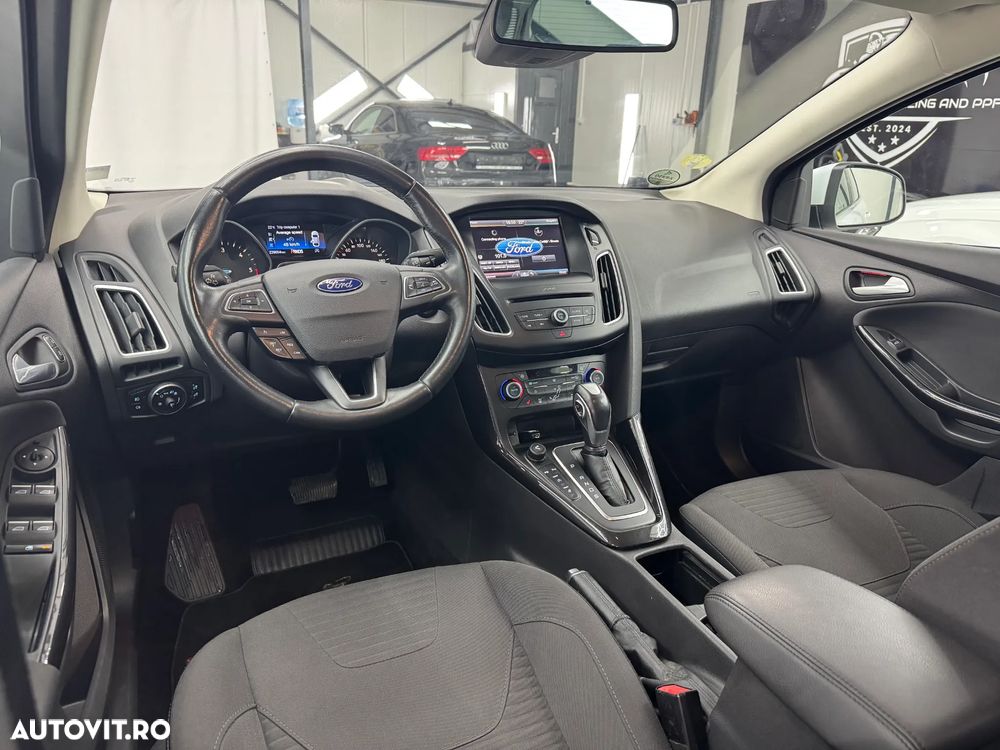 Ford Focus 2.0 TDCI DPF Start-Stopp-System Aut. Titanium - 4