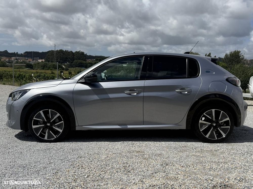 Peugeot e-208 50 kWh GT - 17