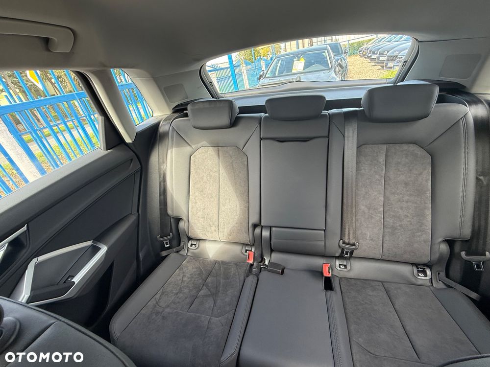 Audi Q3 2.0 TDI S tronic - 37