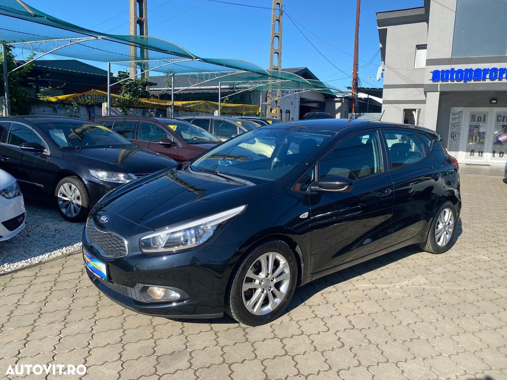 Kia Ceed - 9