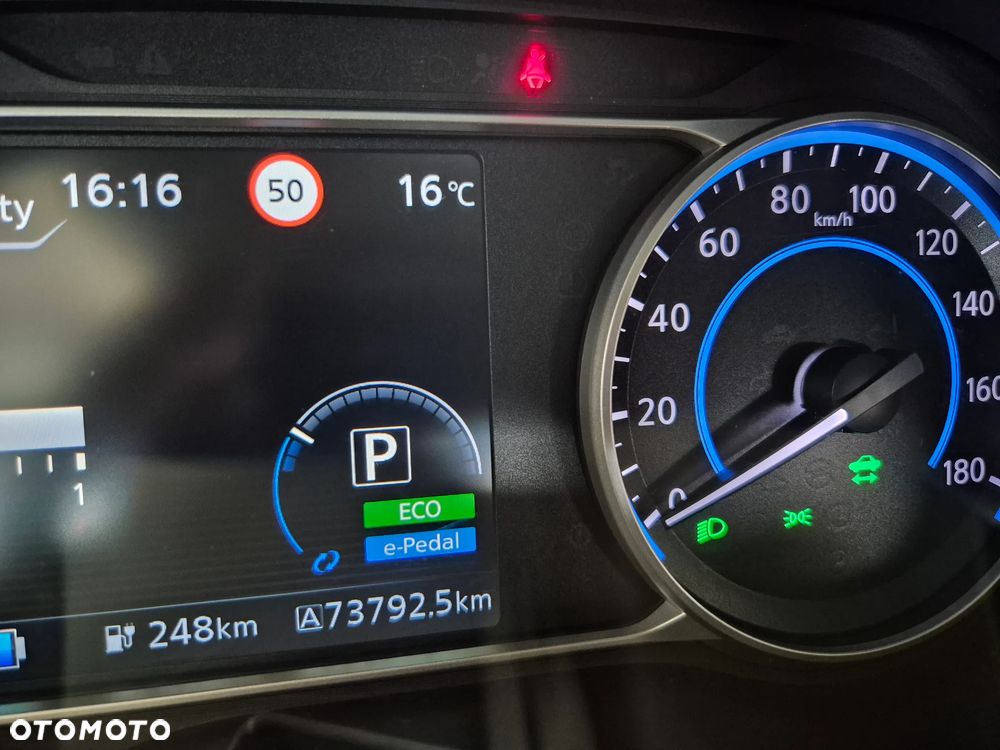 Nissan Leaf 40kWh N-Connecta - 9