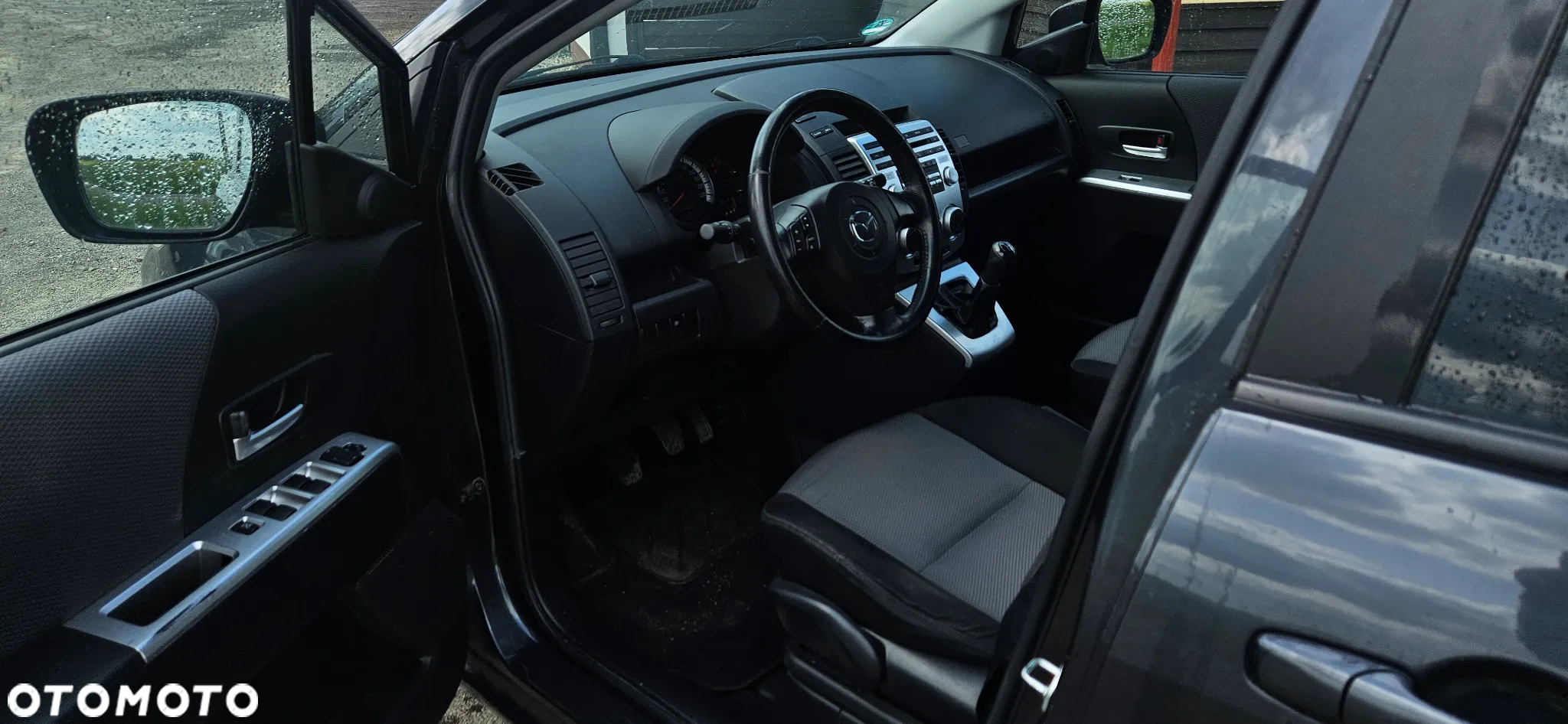 Mazda 5 - 13