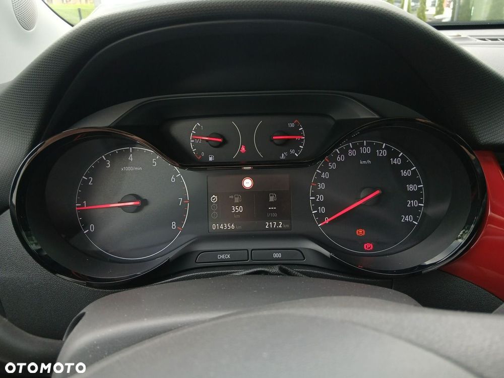 Opel Crossland 1.2 T GS Line - 38