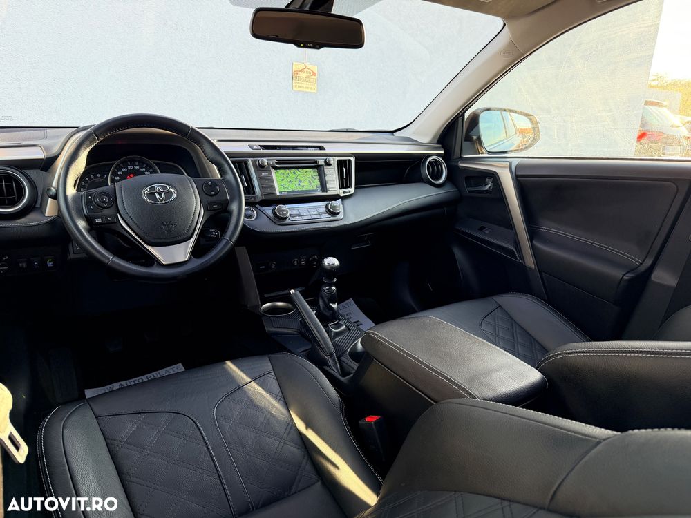 Toyota RAV4 2.0 D-4D 4x4 Edition - 19