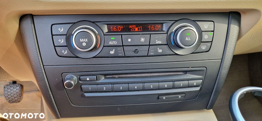 BMW X1 sDrive20d - 20