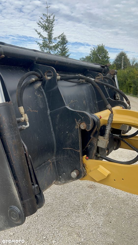 Caterpillar ŁADOWARKA CAT 908M 21r łyżka szczęka widły krokodyl 906 907 H przegubowa łamana Catepillar - 15