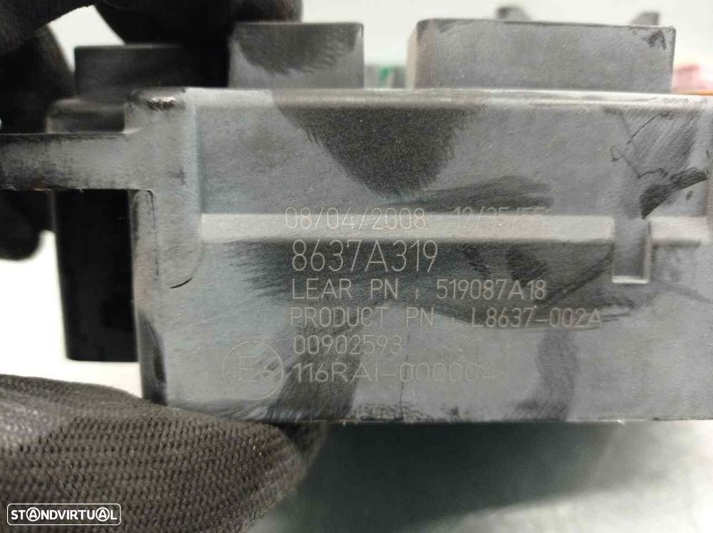 CAIXA RELÉS / FUSÍVEIS MITSUBISHI OUTLANDER II 2009 -8637A319 - 1