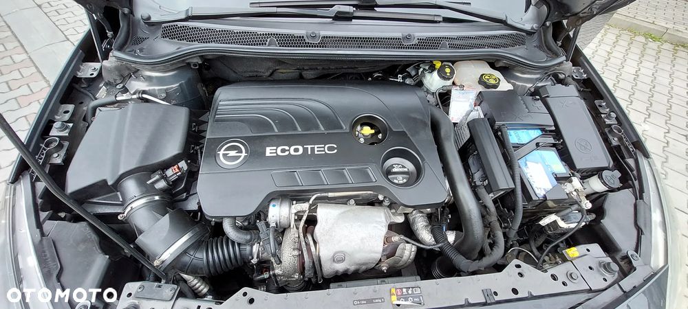 Opel Astra 1.6 SIDI Turbo ecoFLEX Start/S Active - 32