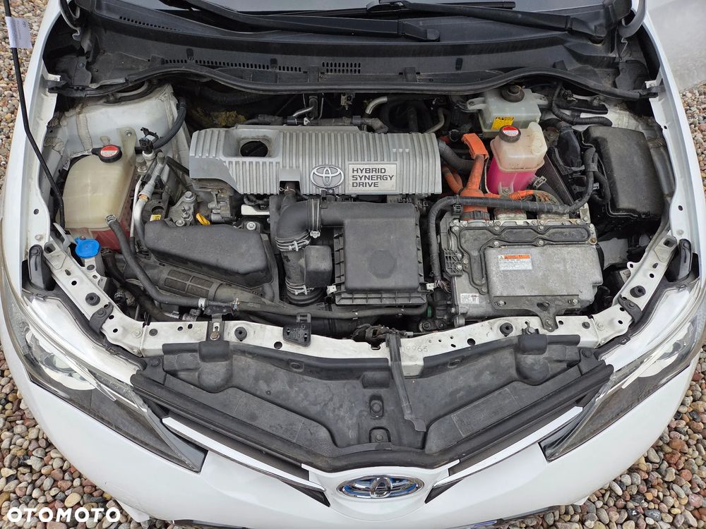 Toyota Auris 1.8 HSD Luna - 23