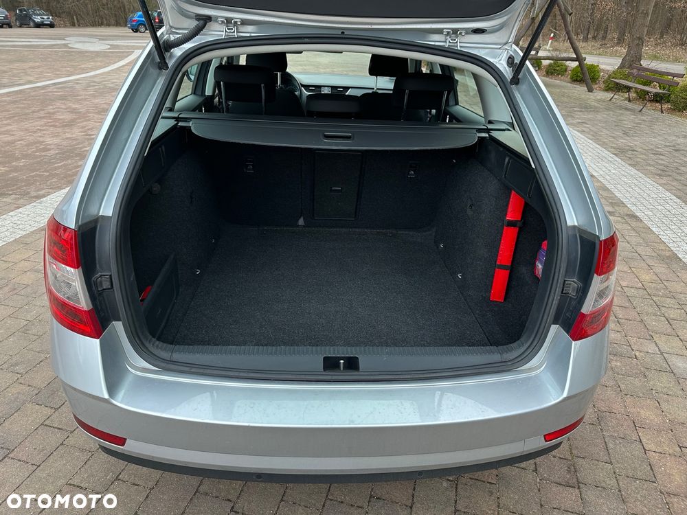 Skoda Octavia 1.6 TDI Ambition - 14