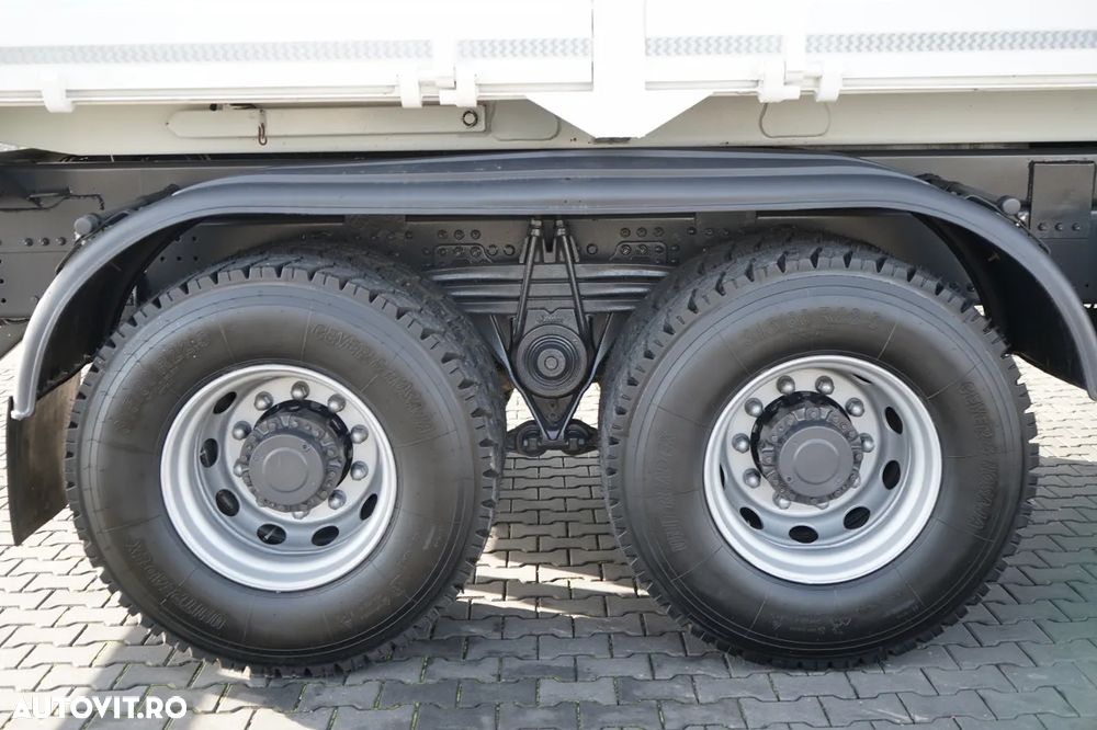 Renault KERAX 410 / 6x4 / BASCULĂ + HDS FASSI F150 / platformă hidroizolatoare / BORDMATIC / anvelope 100% / graifer - 28