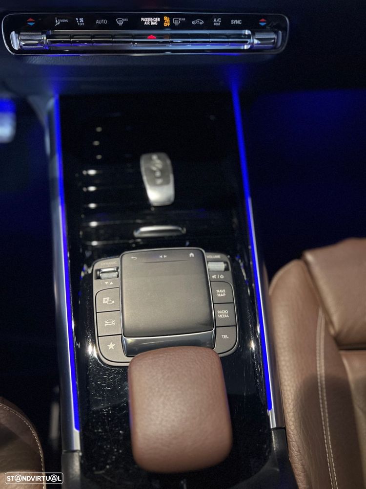 Mercedes-Benz GLA 180 d - 29