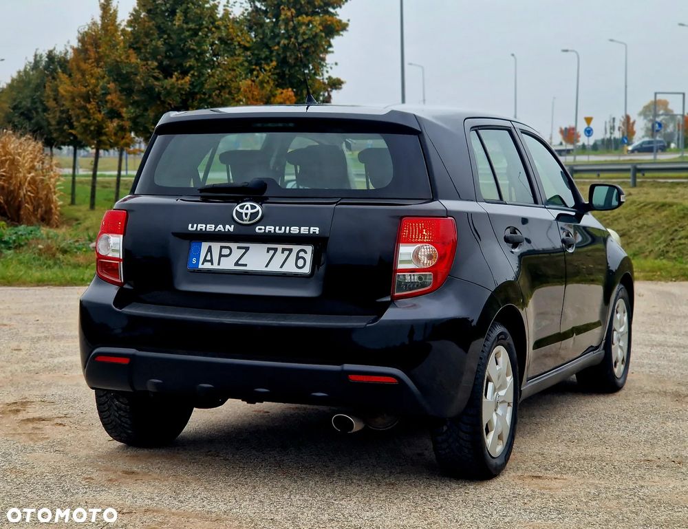 Toyota Urban Cruiser - 12