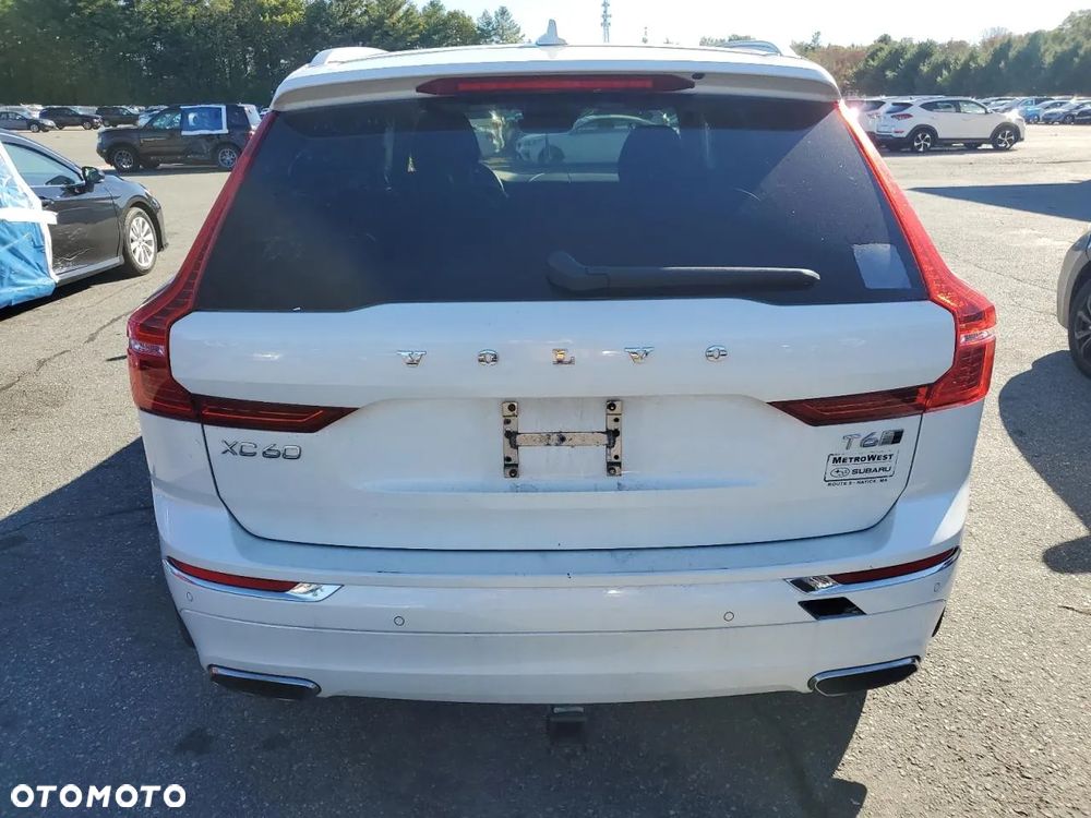 Volvo XC 60 T6 AWD Momentum - 6