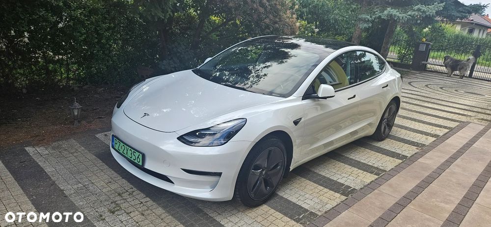 Tesla Model 3 - 9