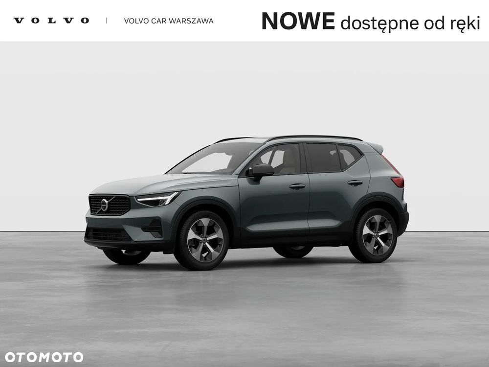 Volvo XC 40 B3 Ultra Dark - 1