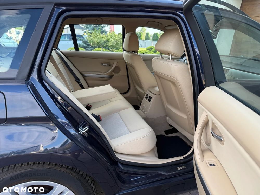 BMW Seria 3 318i Touring Edition Exclusive - 8