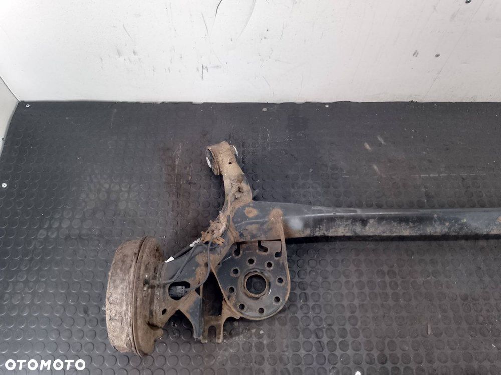 BELKA ZAWIESZENIA, OŚ TYŁ  TOYOTA YARIS III HATCHBACK 1.0 VVT-I - 2