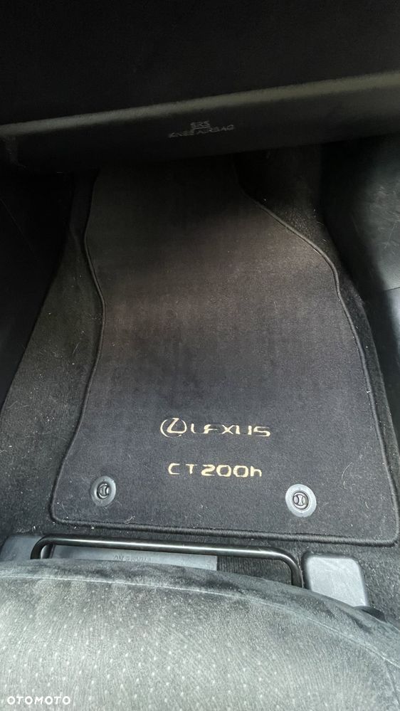 Lexus CT Standard - 30