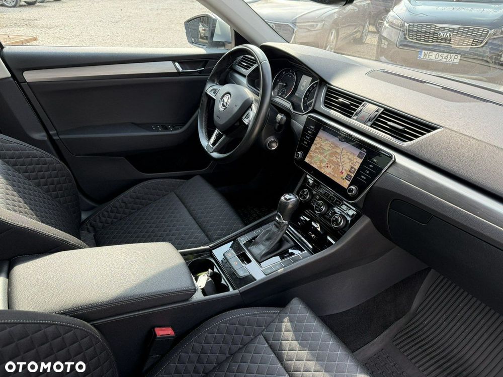 Skoda Superb 2.0 TDI 4x4 Style DSG - 32