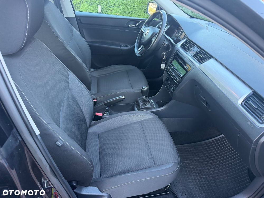 Skoda RAPID 1.6 TDI Ambition - 12