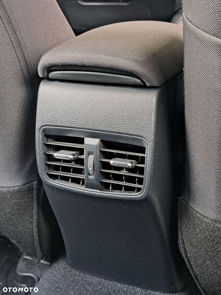 Toyota Corolla 1.8 Hybrid Comfort - 21