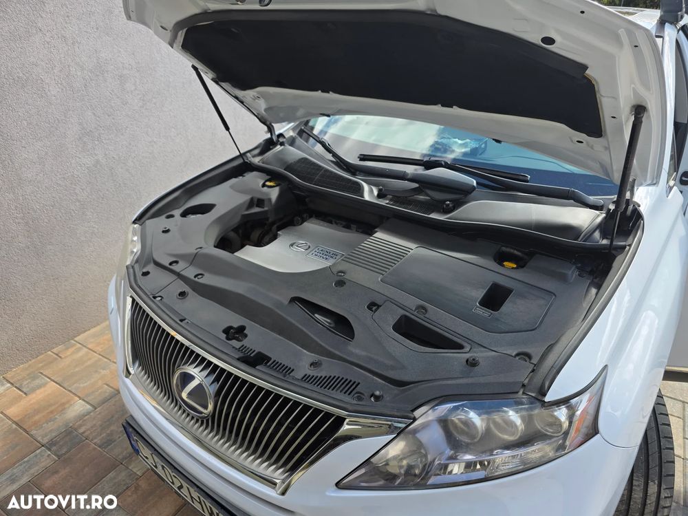 Lexus Seria RX - 18