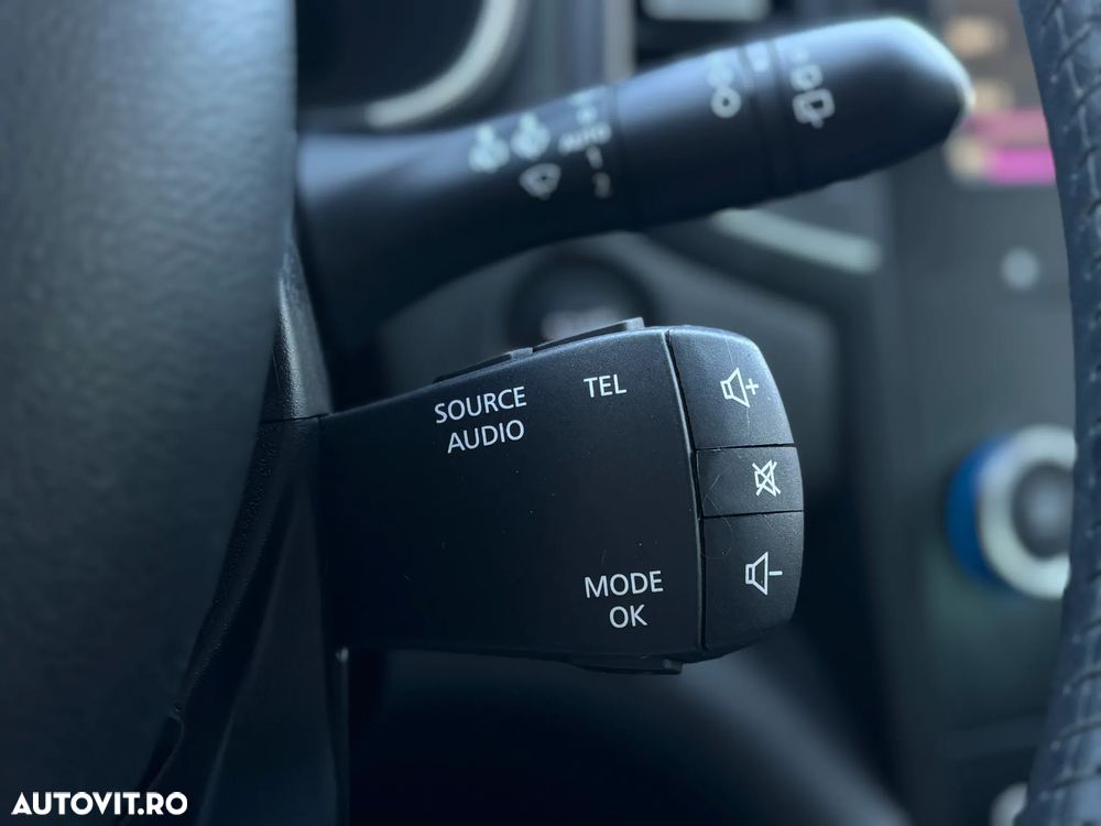 Renault Megane TCE 140 Equilibre - 29